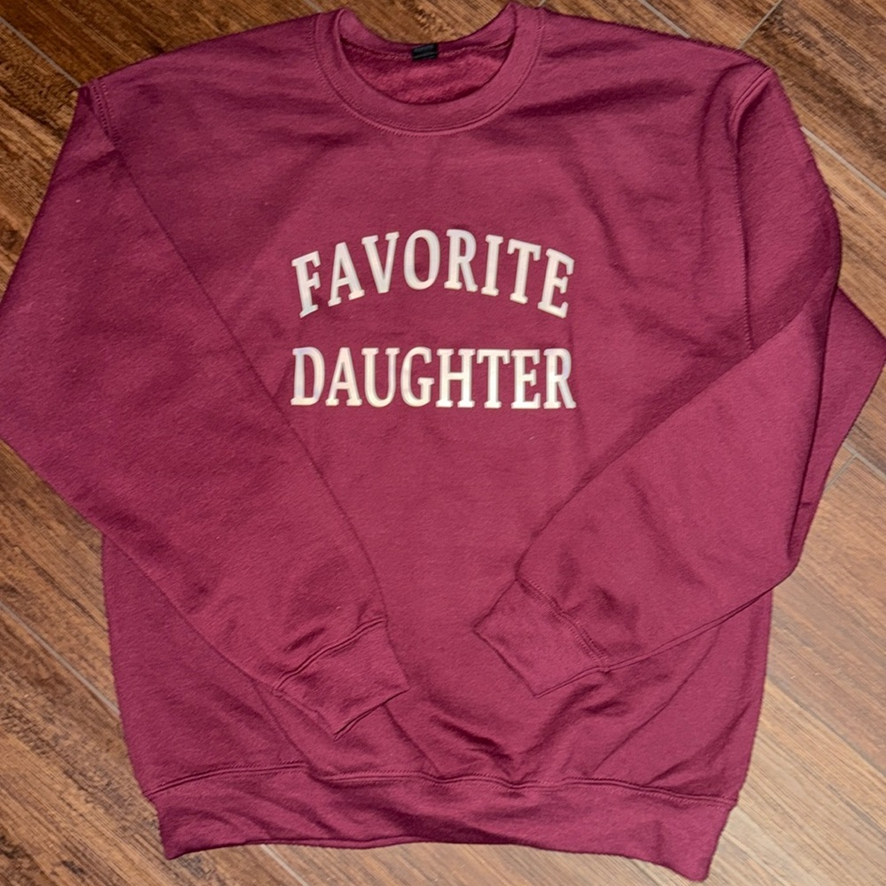 Favorite Daughter sweatshirt size M